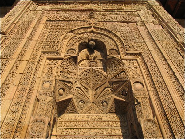 Sivas’ta gezilecek yerler -Divriği Ulu Camii ve Darüşşifası 